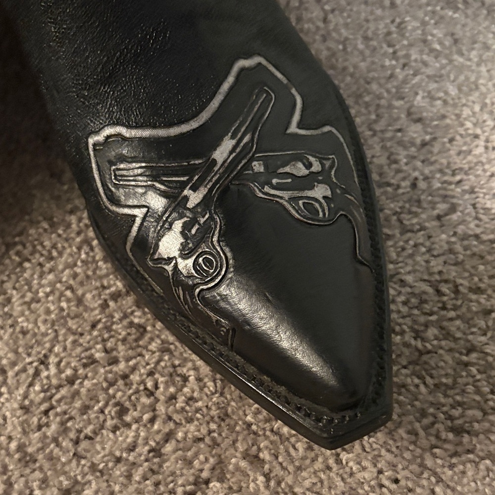 Liberty Boot Company hand made tooled, Lynard Skynard cowboy Boots. NIB. - Picture 3 of 13